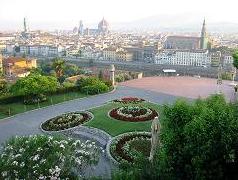 http://www.firenze-online.com/_images/Piazza/piazzale-michelangelo-florence1.jpg